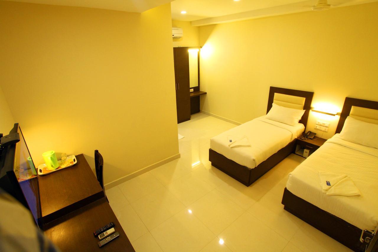 Samy Hotel Namakkal Room photo